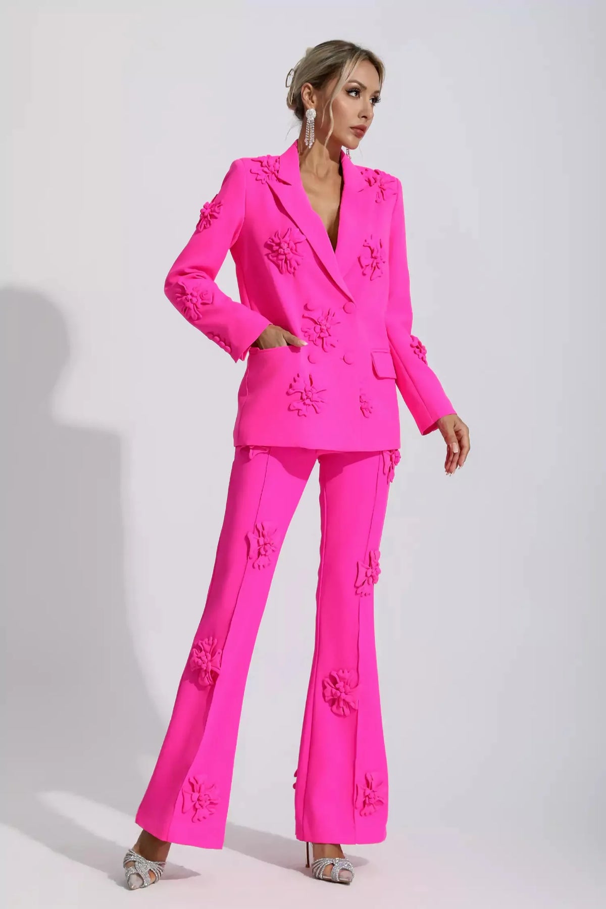Ari Pembe Jakarlı Çiçekli Blazer Takım