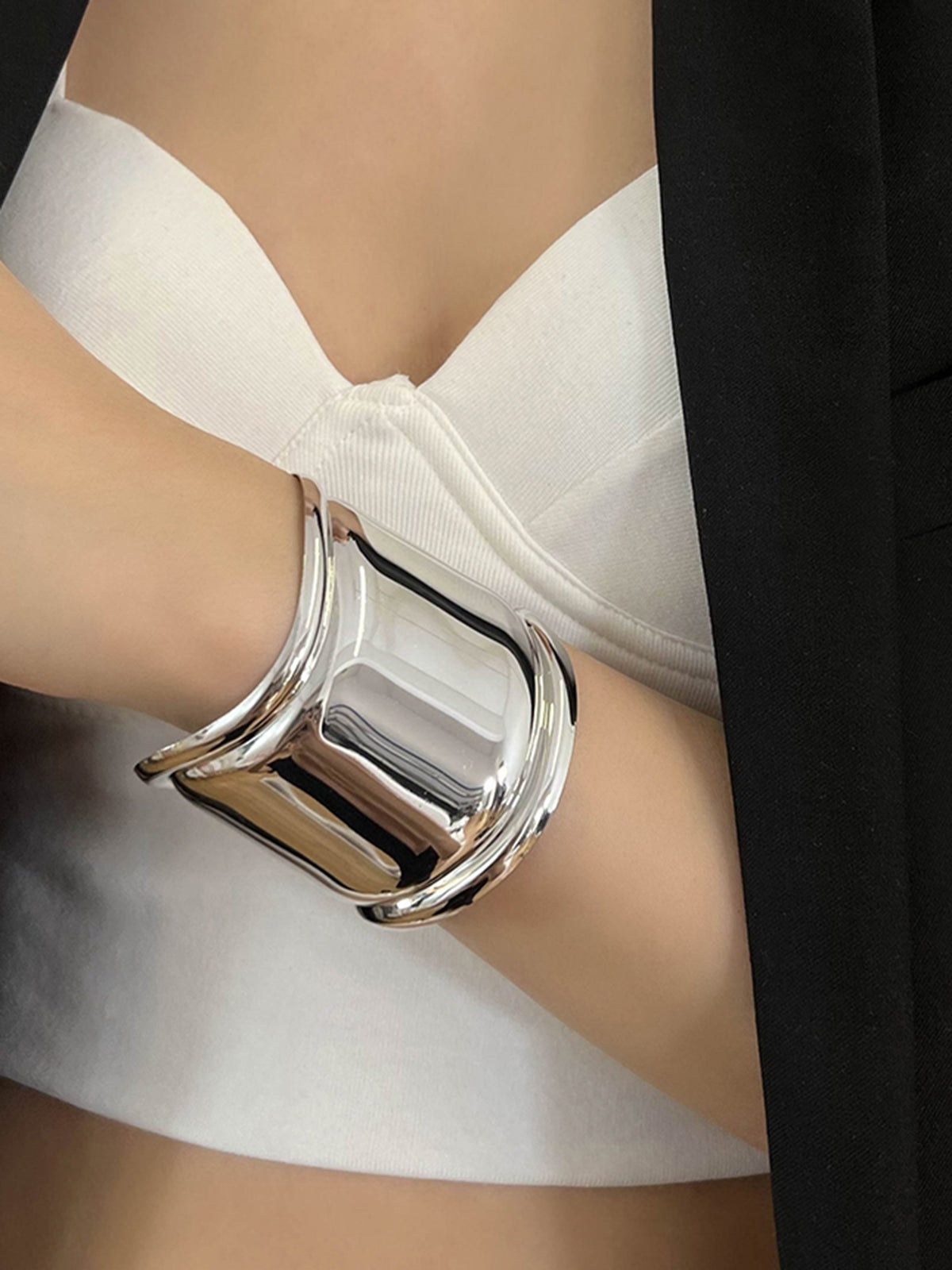 Metalik Geniş Manşet Bileklik Gümüş 6cm