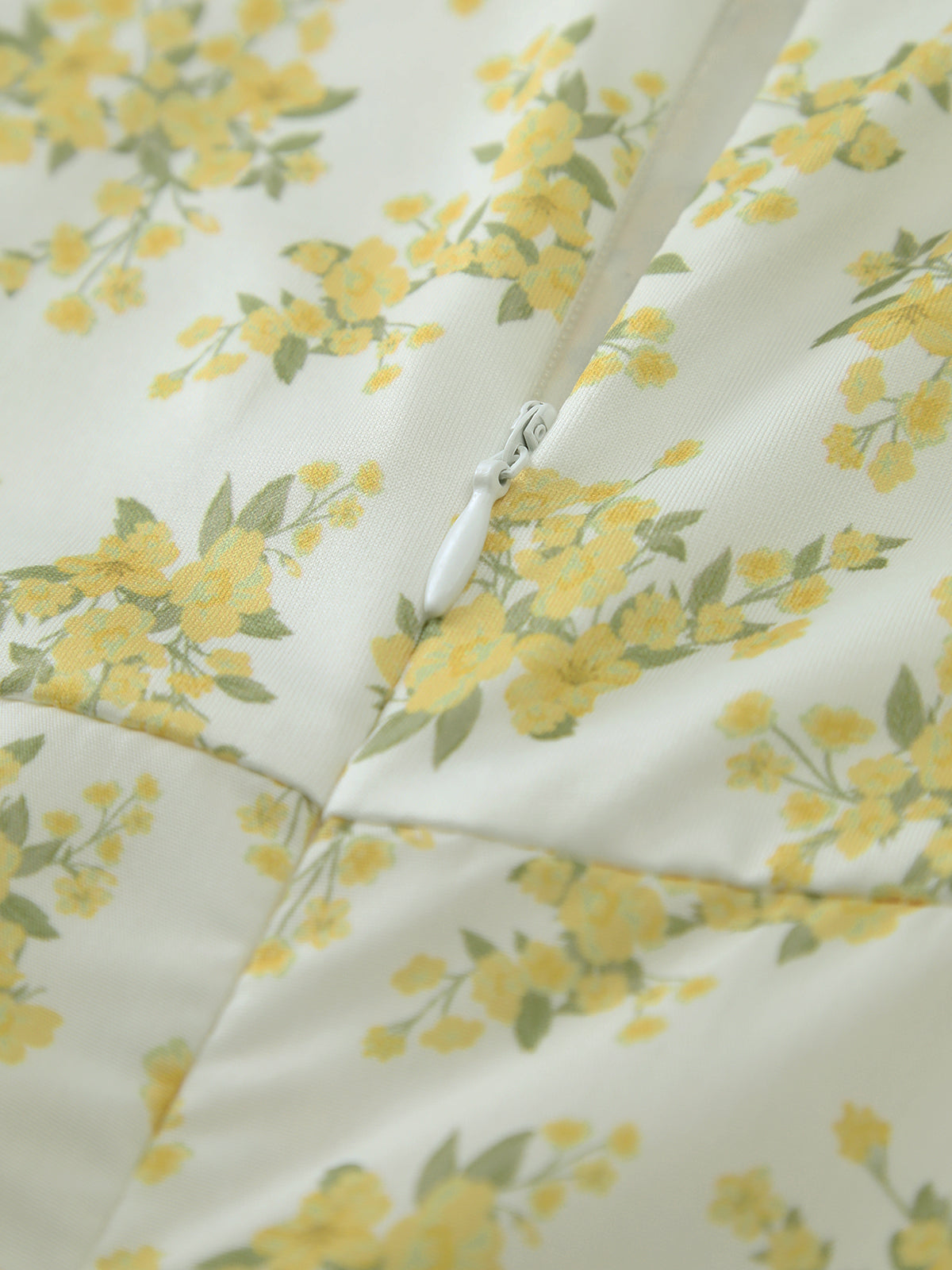 Çiçek Desenli Düğümlü Askılı Uzun Elbise Sarı