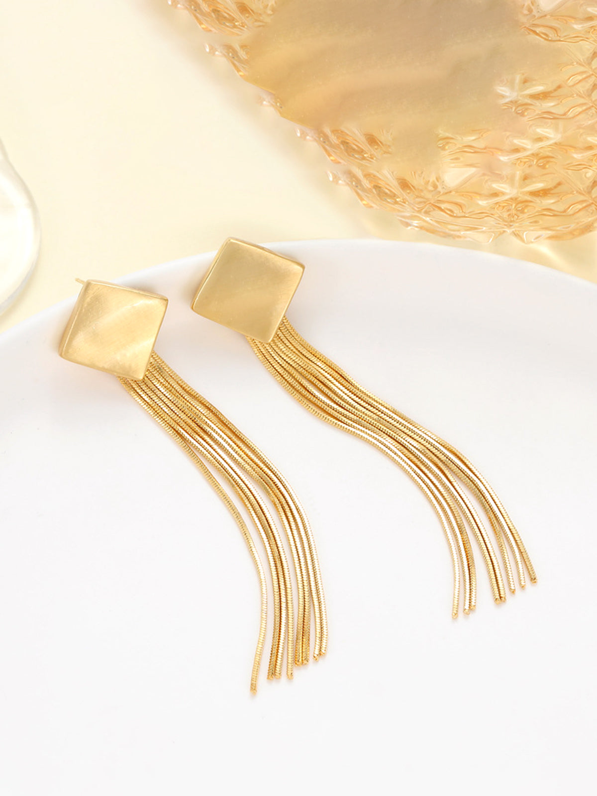 Buzlu Romboid Püskül Küpe 14k Altın Kaplama