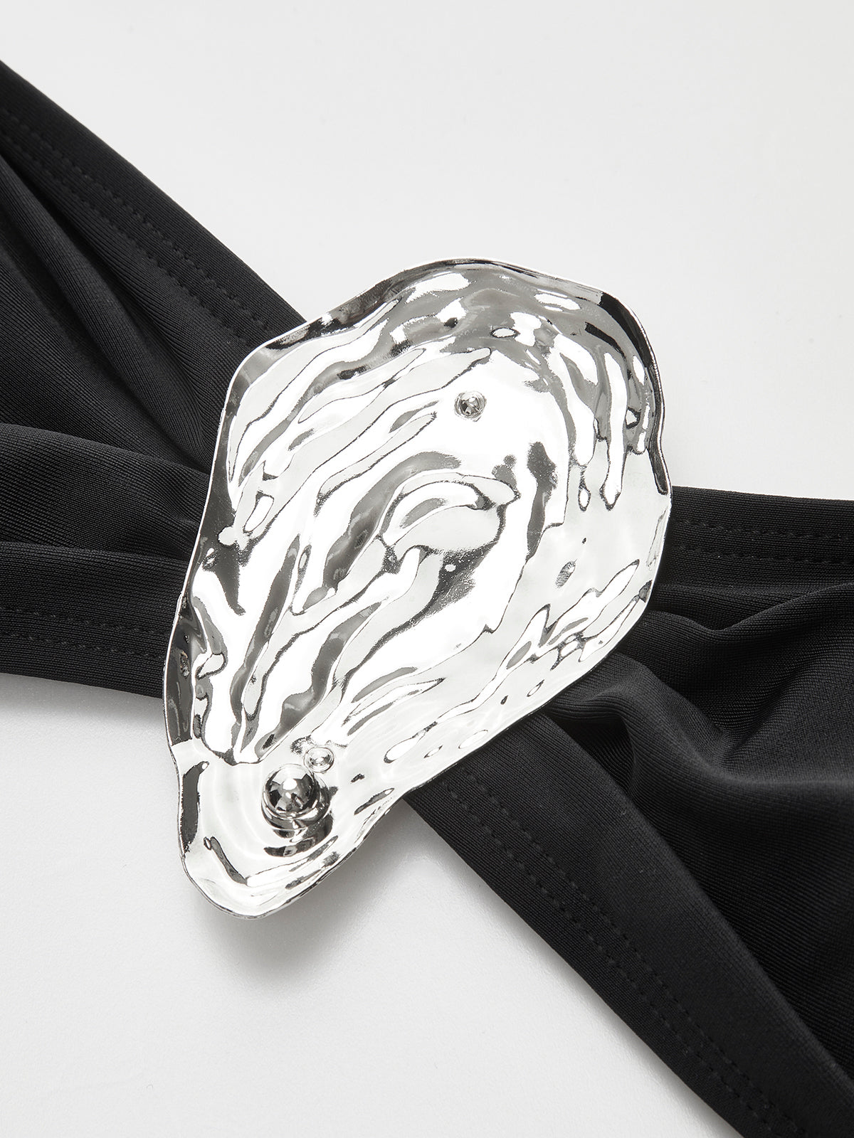 Metal Detaylı Bağlamalı Bikini Takımı Siyah