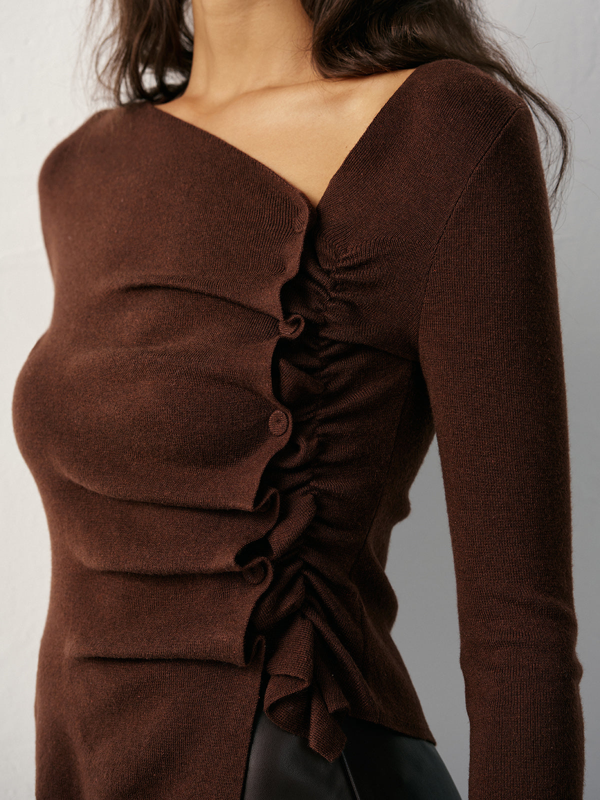 Yün Karışımlı Asimetrik Büzgülü Yan Düğmeli Hırka - 5. görünüm