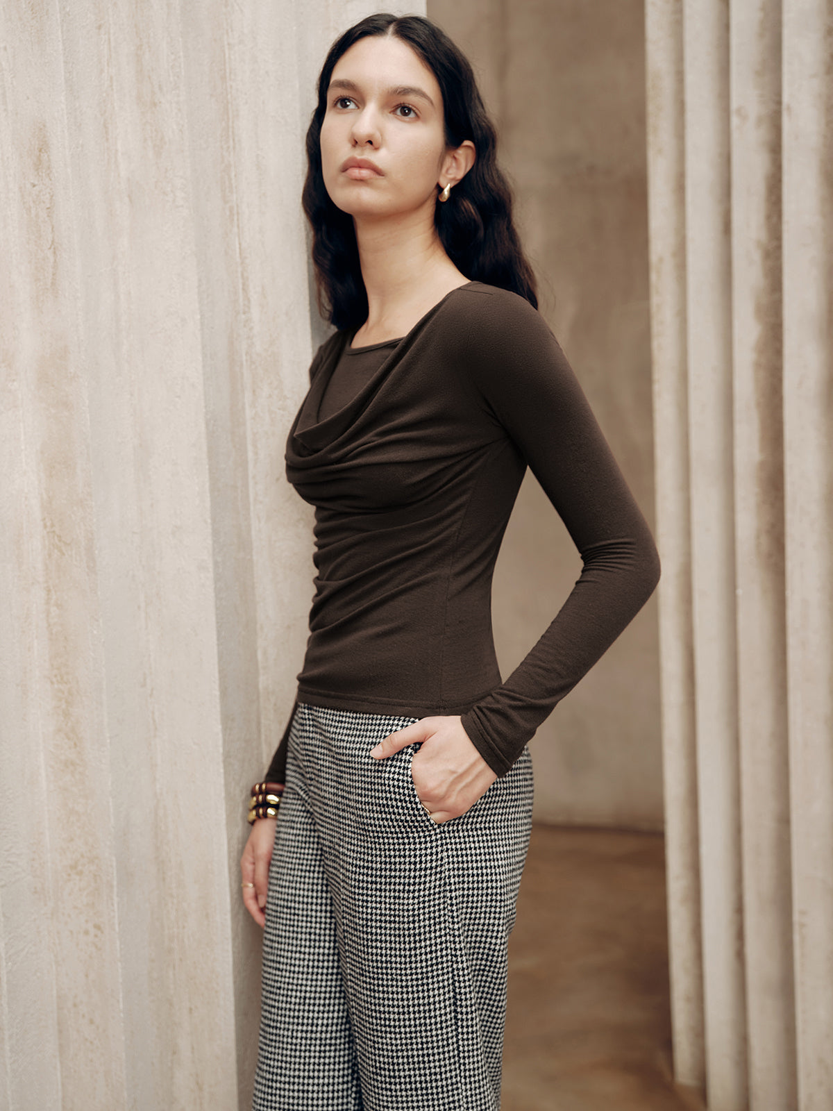 Uzun Kollu Drapeli Yuvarlak Yaka Tişört Koyu Kahverengi Slim Fit