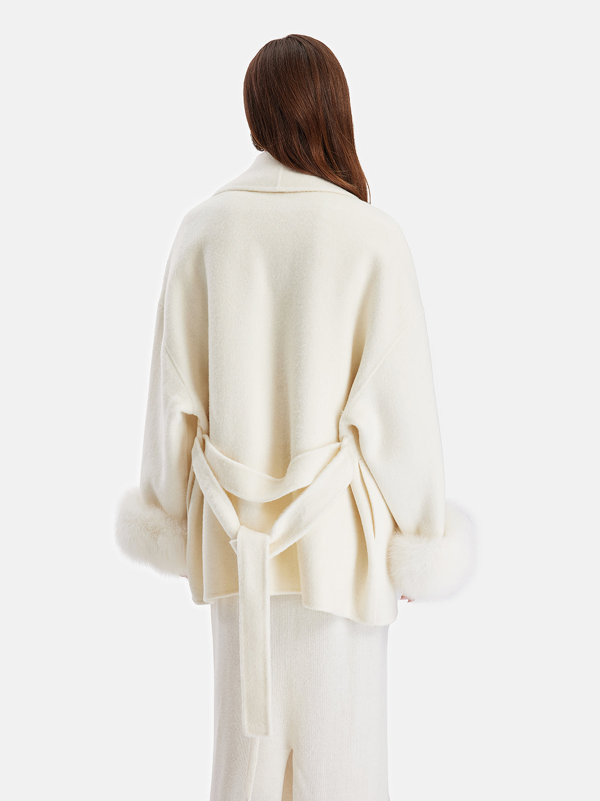 Minimalist Peluş Manşetli Ceket - 4. görünüm