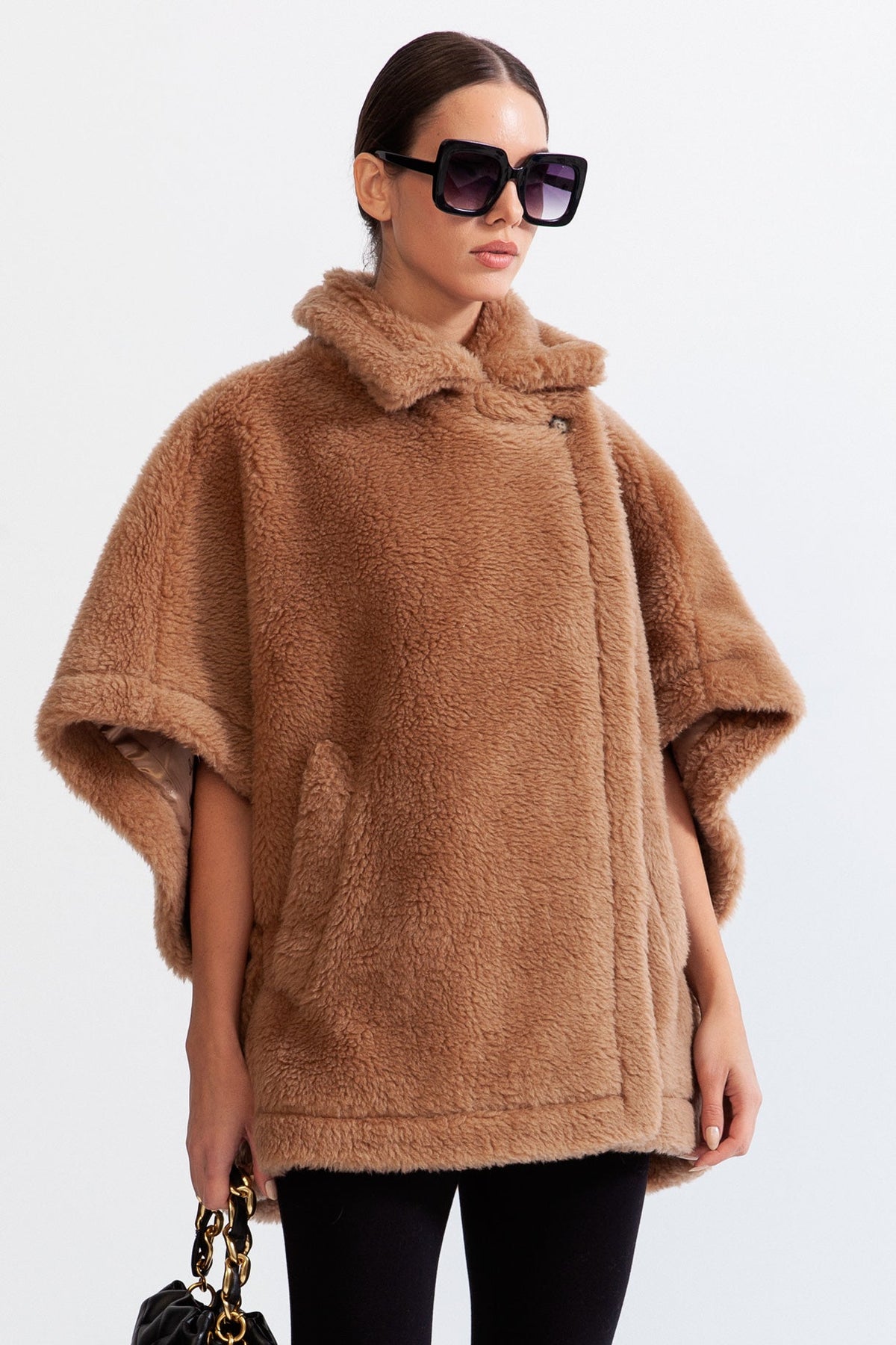 Tüylü Peluş Kısa Mont - 2. görünüm