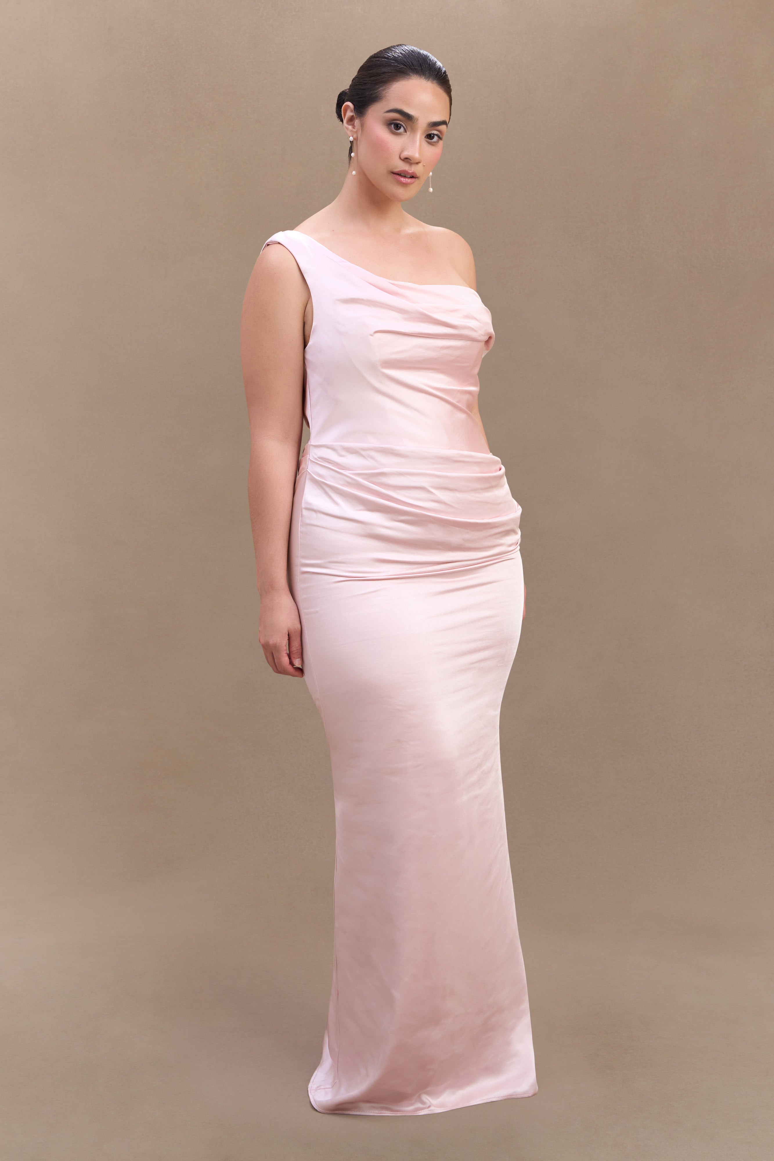 Dalia Düşük Omuzlu Saten Maxi Elbise - Soft Pembe