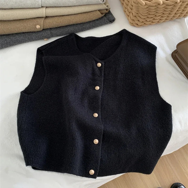 Cozy Düğmeli Kısa Hırka - Siyah