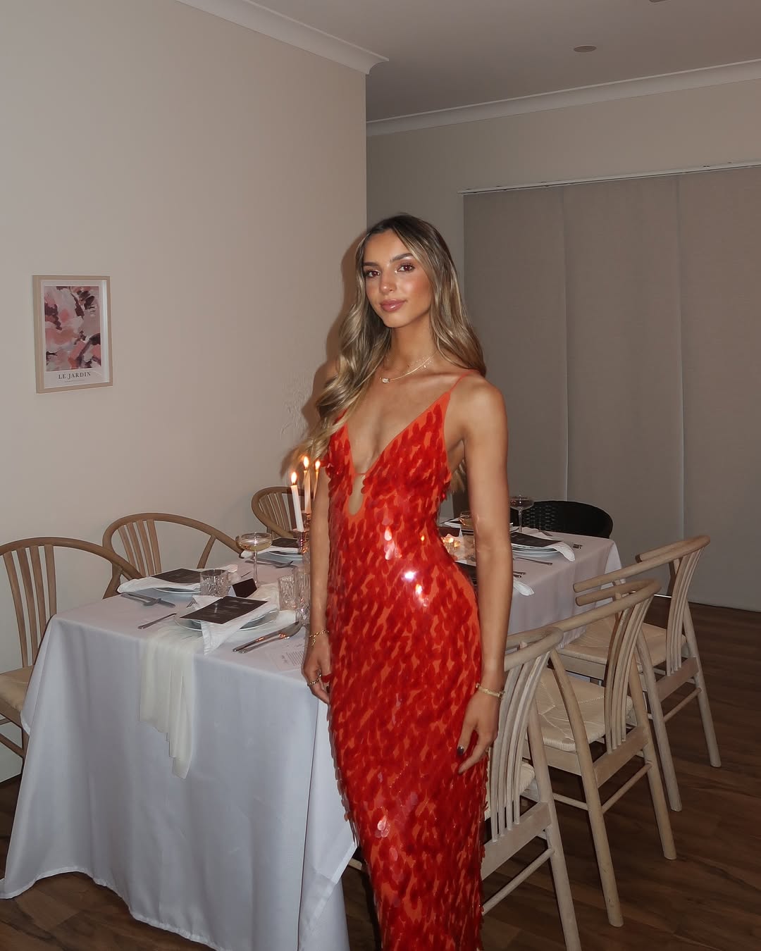 Kailani Payetli Maxi Elbise Kırmızı Derin V Yaka