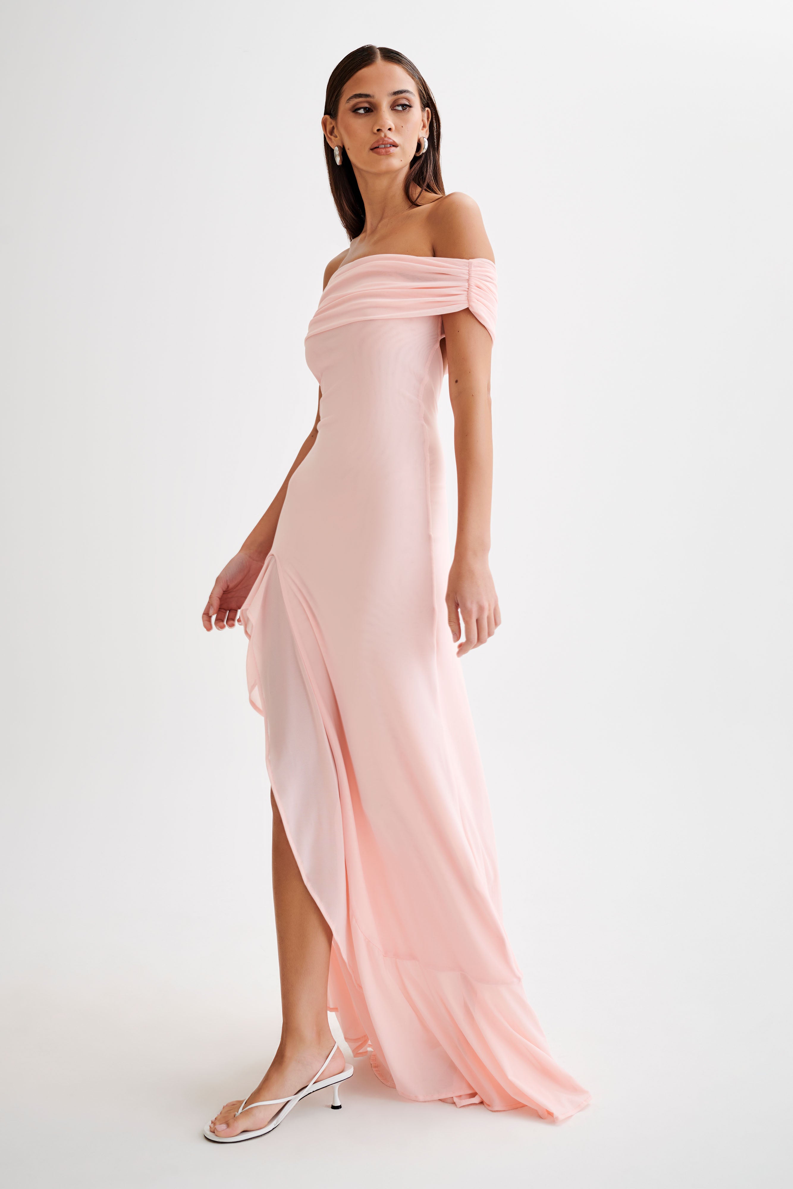Audrey Düşük Omuzlu File Uzun Elbise - Soluk Pembe
