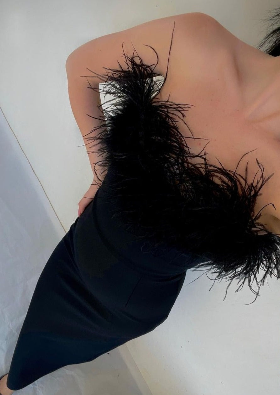 Anastasia Tüy Detaylı Straplez Maxi Elbise Siyah