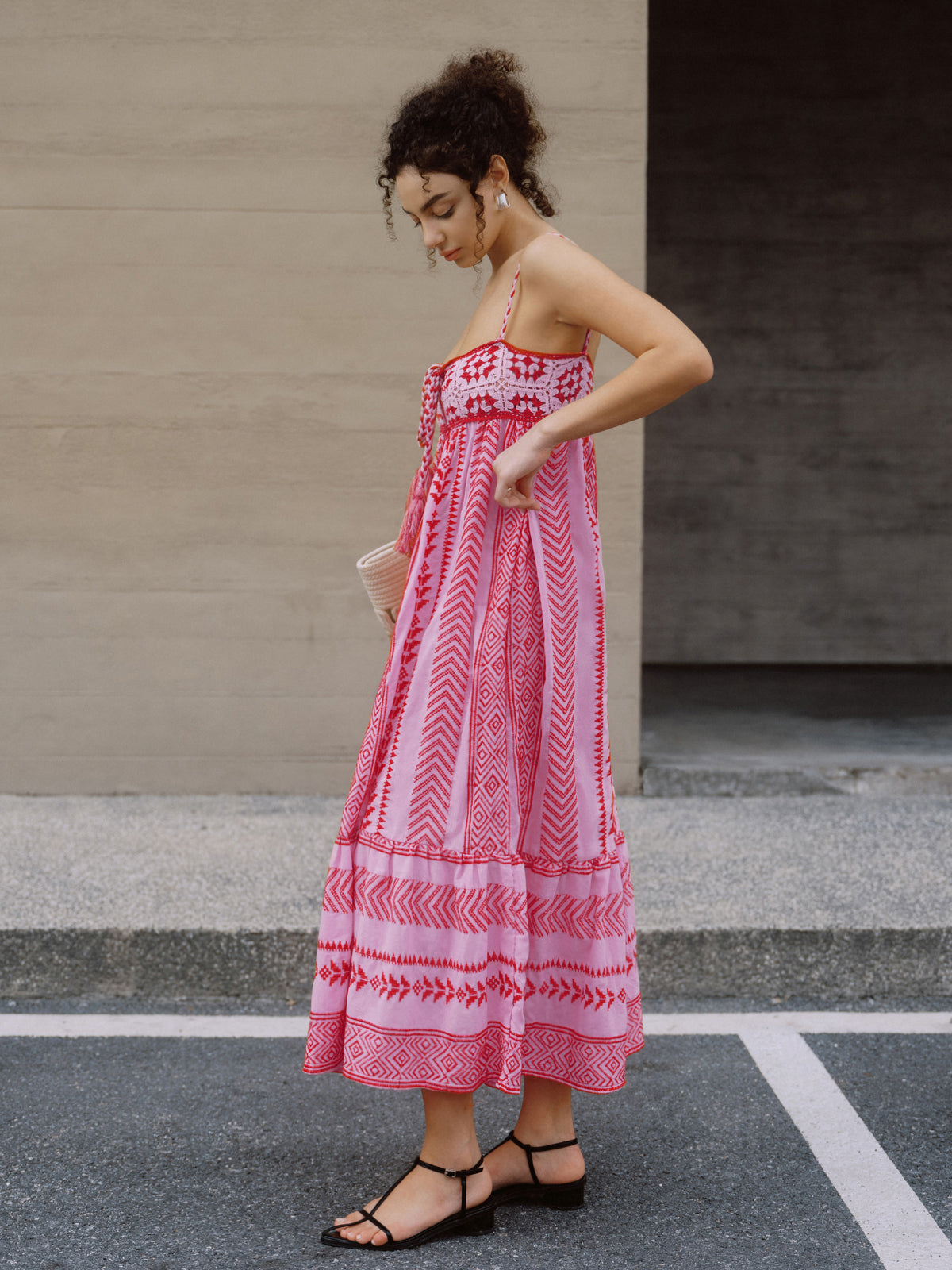 Boho Nakışlı Midi Askılı Elbise Kırmızı