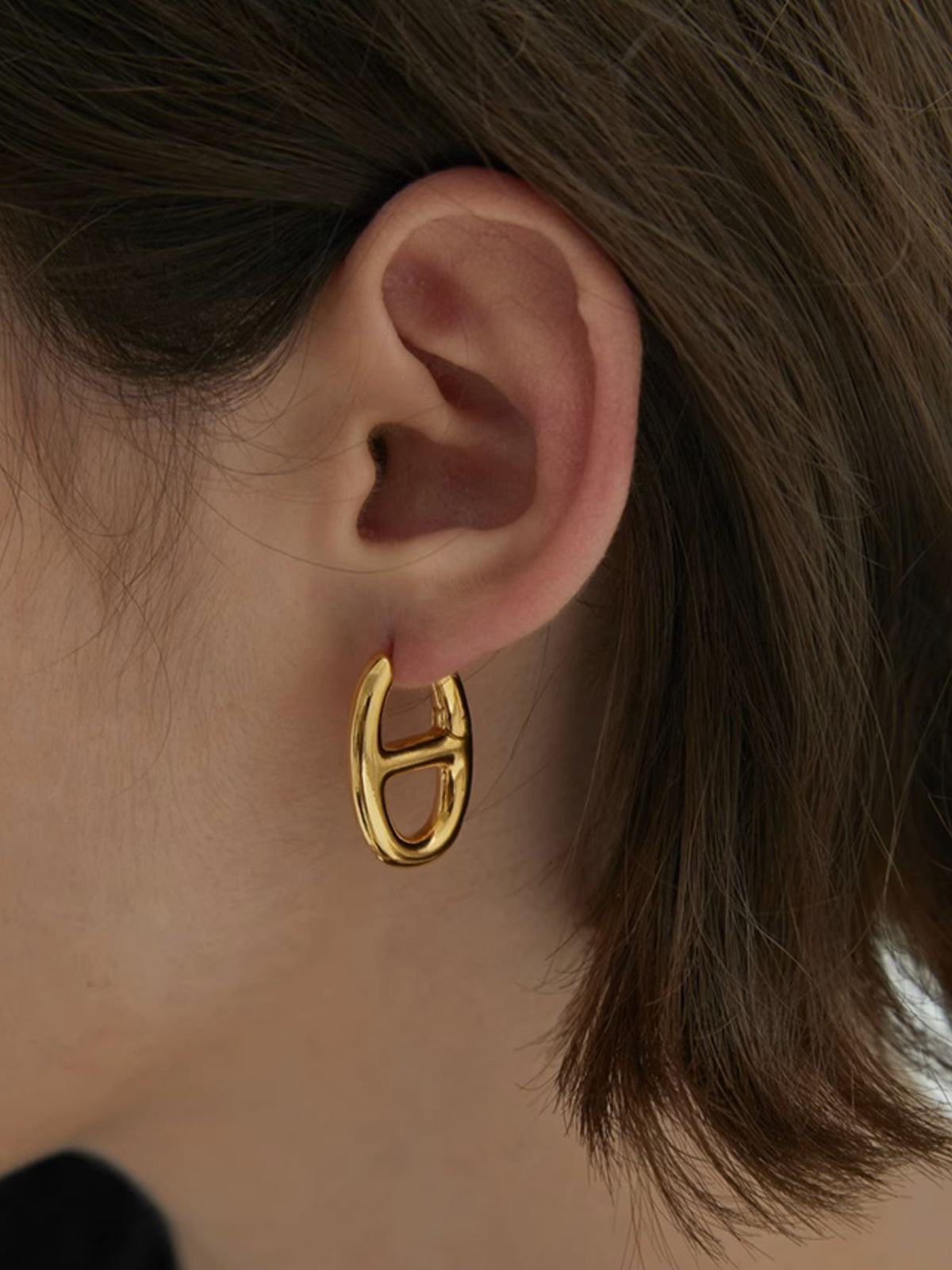 Altın Domuz Burunlu Küpe Minimalist Tasarım