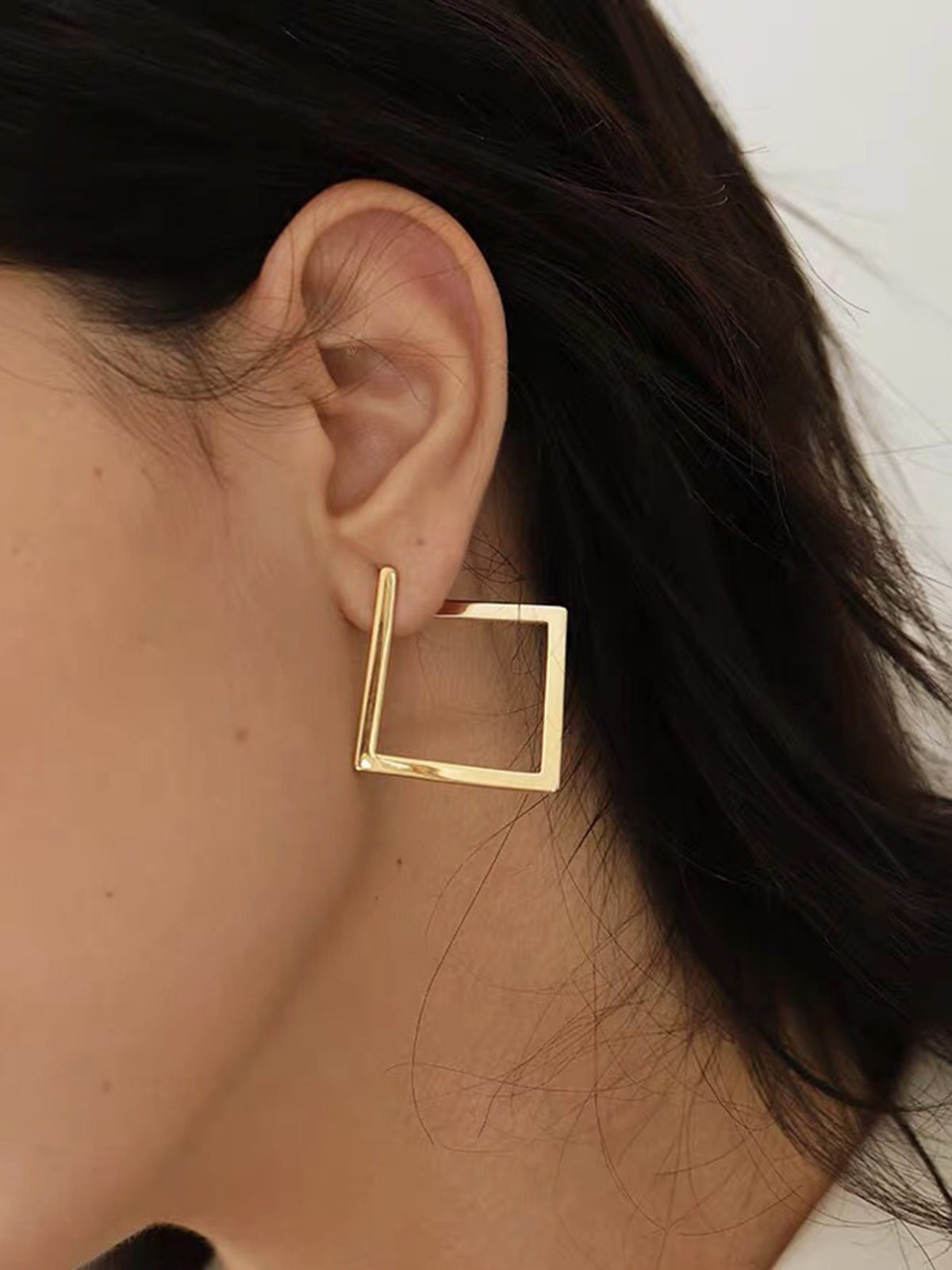 Minimalist Kare Damla Küpeler Altın Geometrik Desen