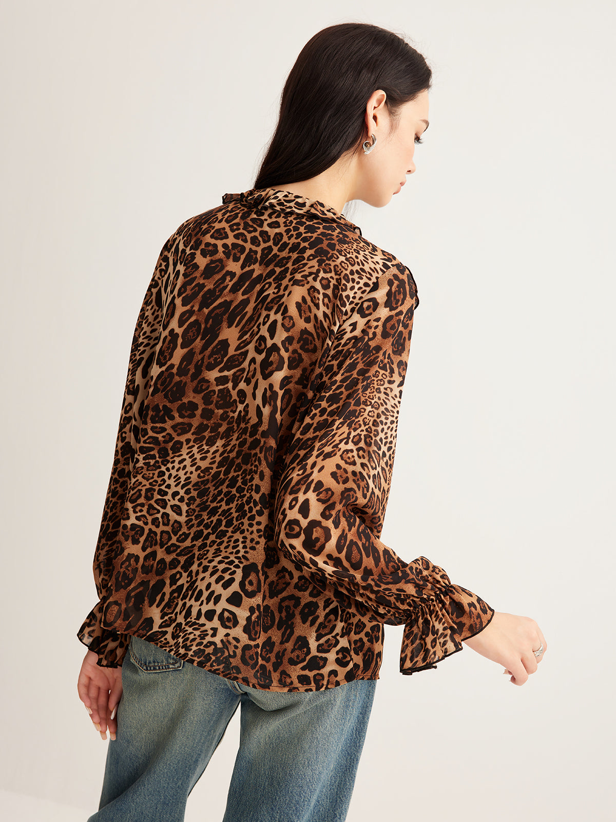 Leopar Desenli Volanlı Bluz - 6. görünüm