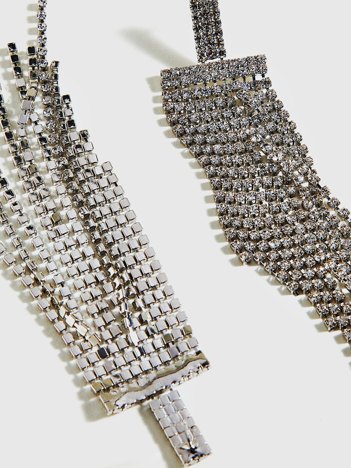 Geniş Şelale Düz İpli Küpeler Gümüş Rhinestone Detaylı