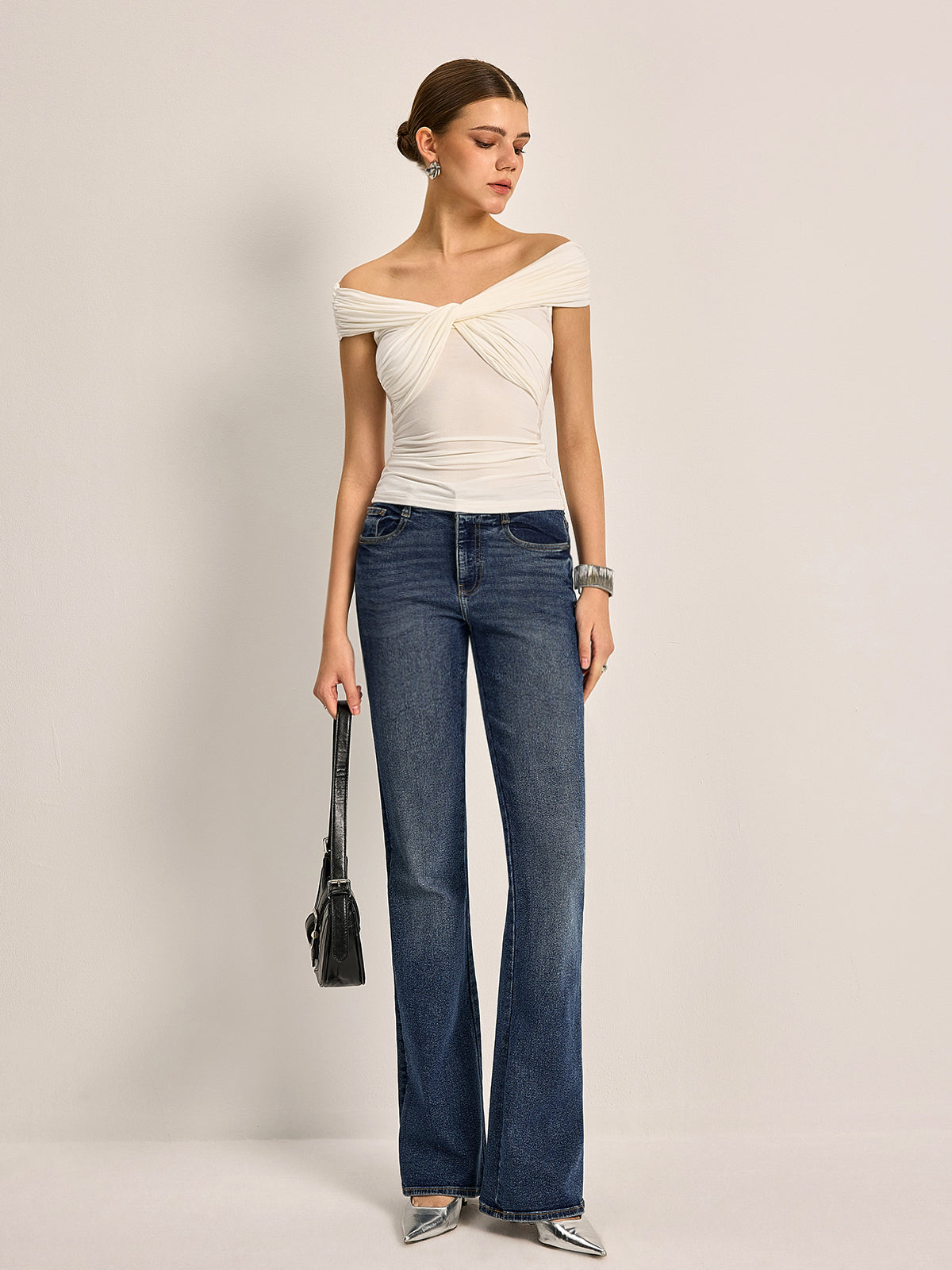 Omuz Açık Kırışık Düğüm Askılı Üst Beyaz Slim Fit