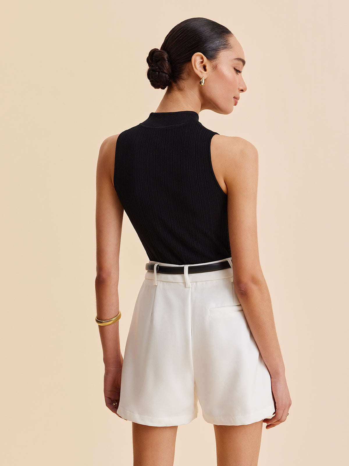 Mock Neck Anahtar Delikli Örgü Yelek Siyah Kolsuz