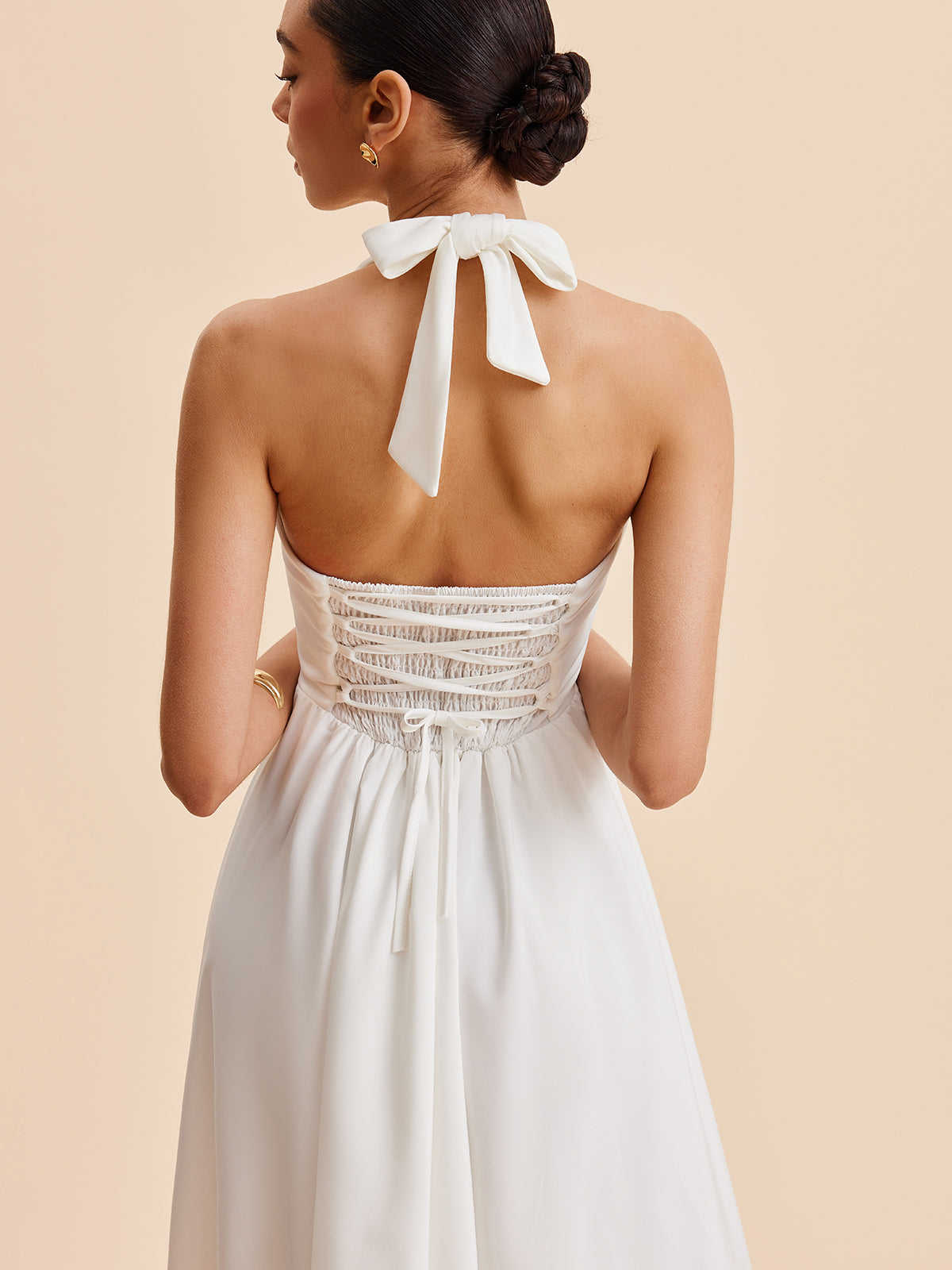 Halter Yaka Sırt Dekolteli Abiye Elbise Beyaz Fermuar Detaylı