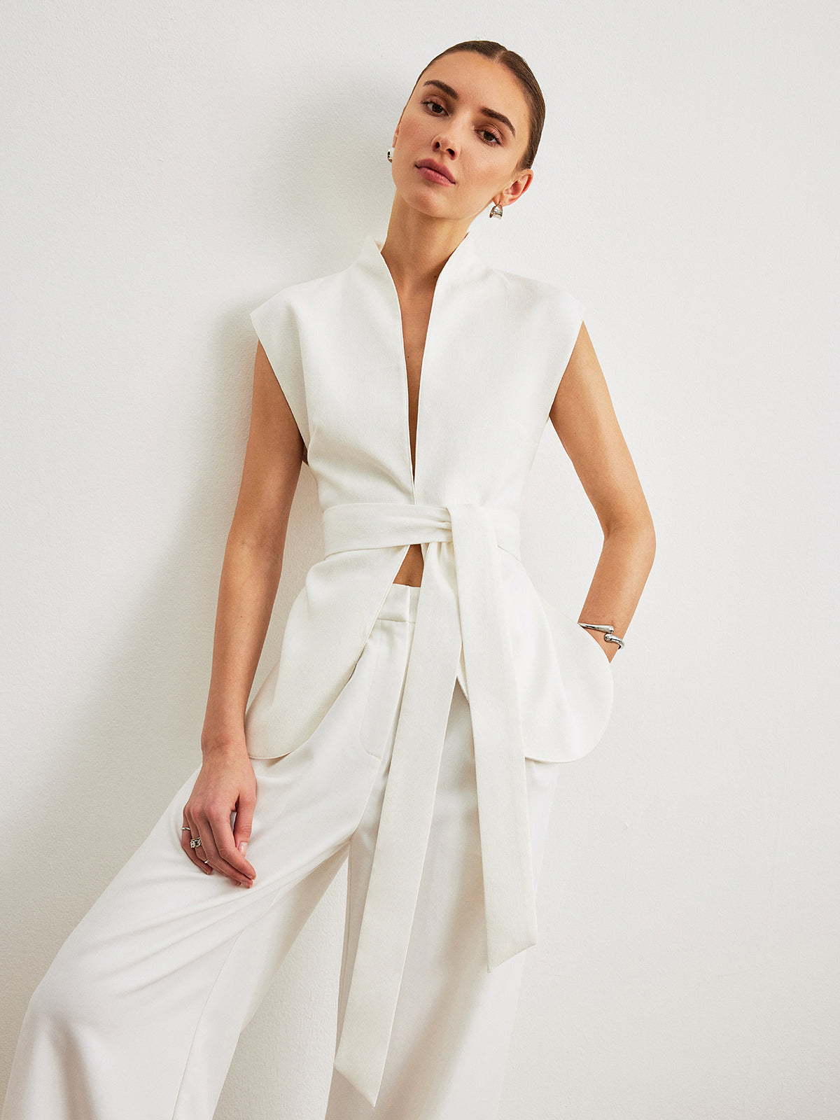 Kemerli Peplum Askısız Uzun Üst Beyaz Düğmeli