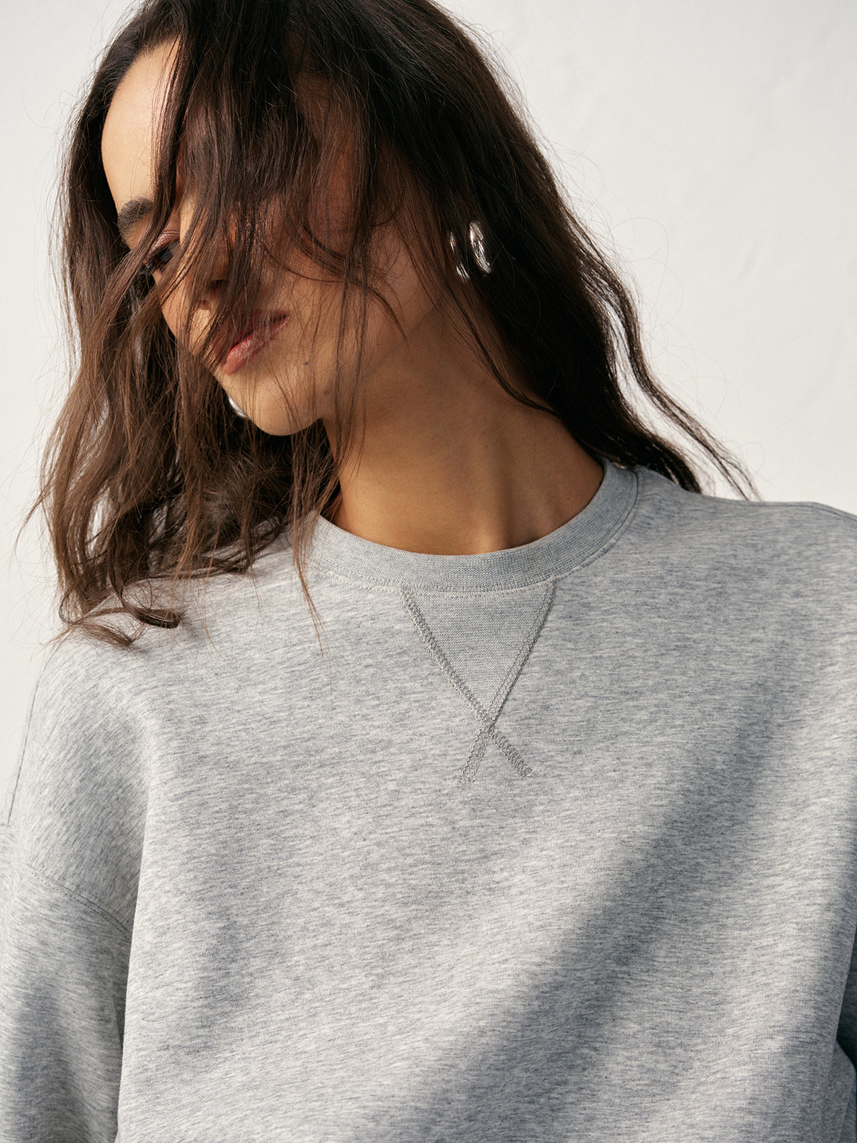 Pamuk Karışımlı Yuvarlak Yaka Sweatshirt Açık Gri Uzun Kollu