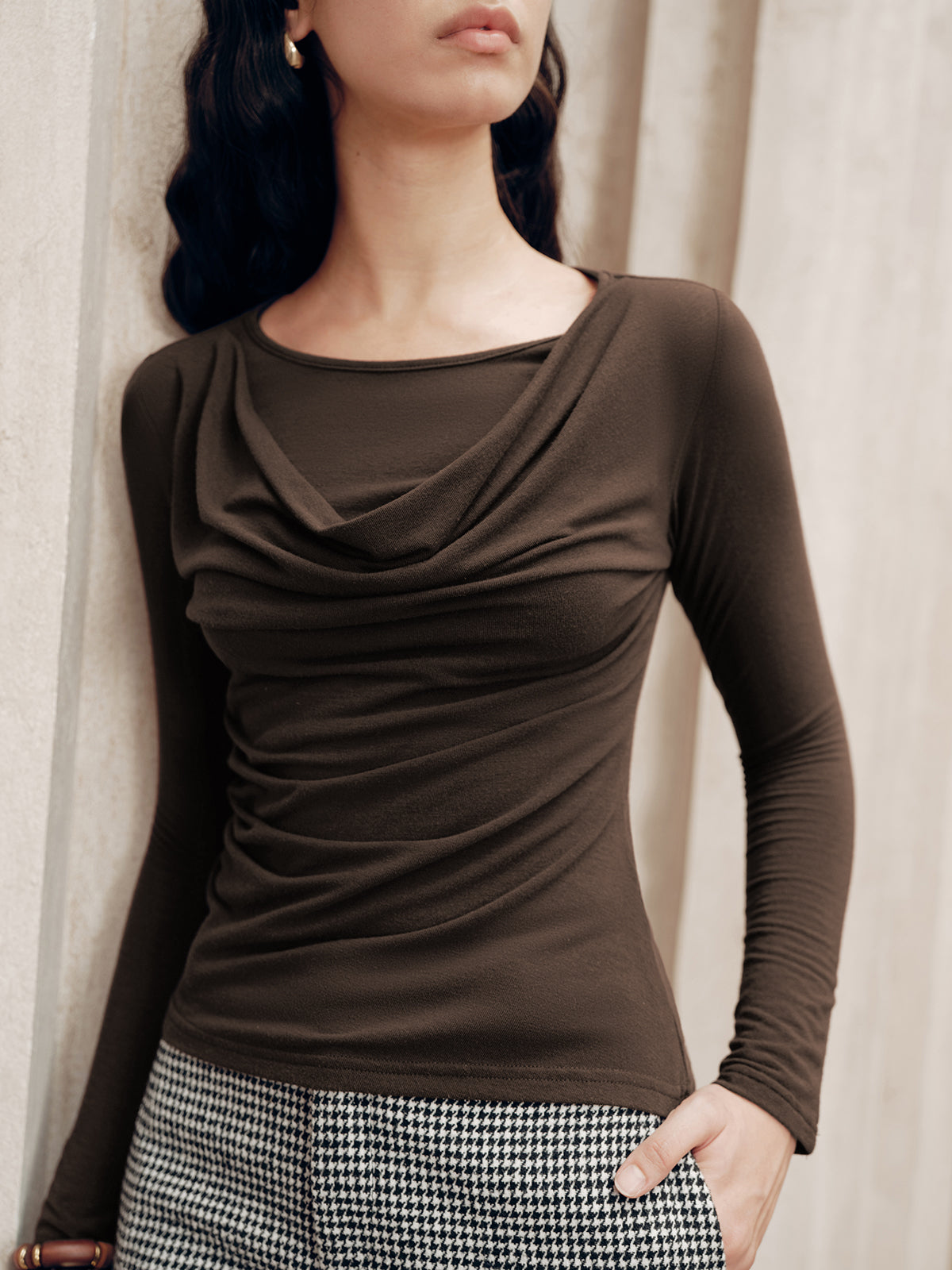 Uzun Kollu Drapeli Yuvarlak Yaka Tişört Koyu Kahverengi Slim Fit