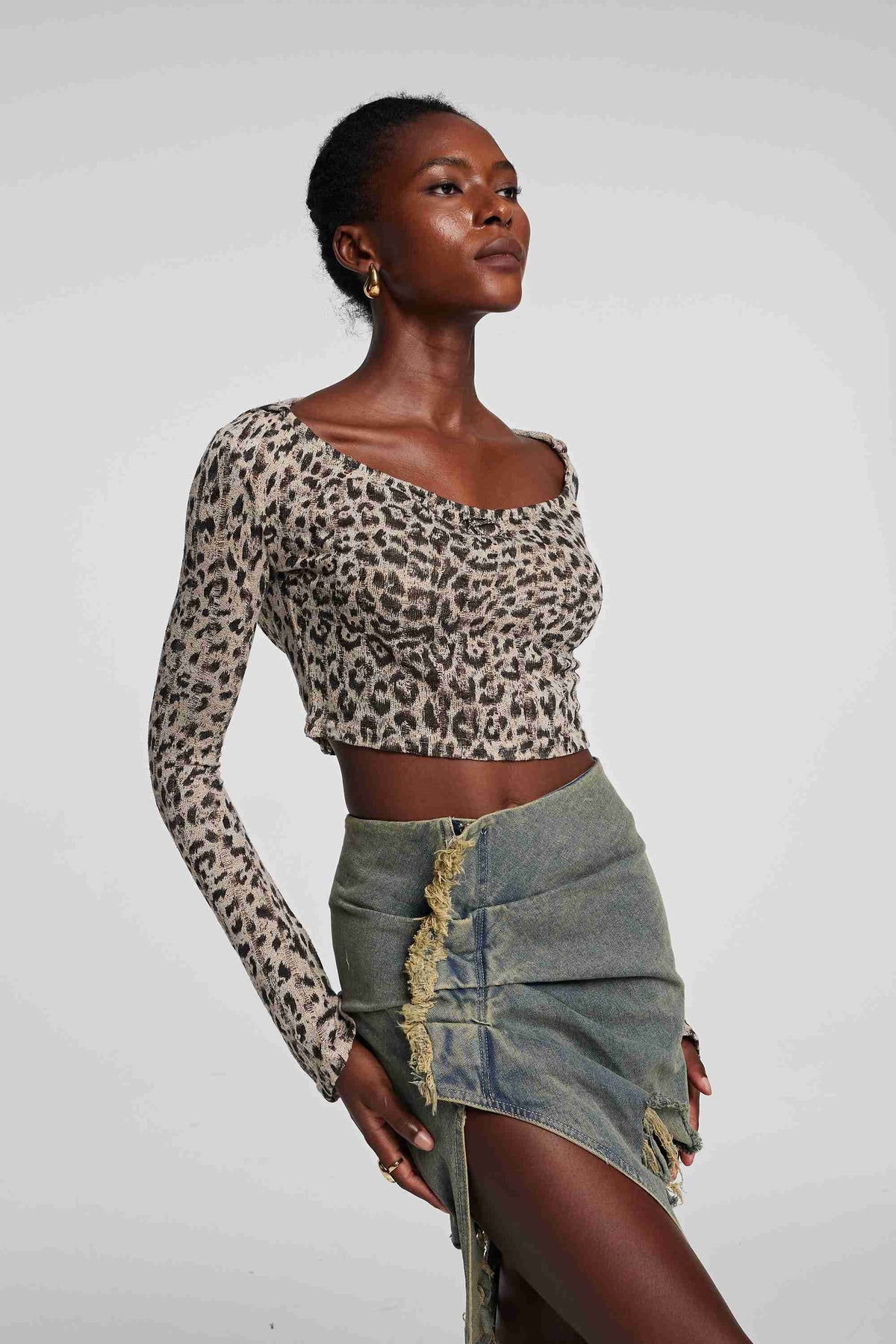 Delta Uzun Kollu Leopar Yırtık Crop Top