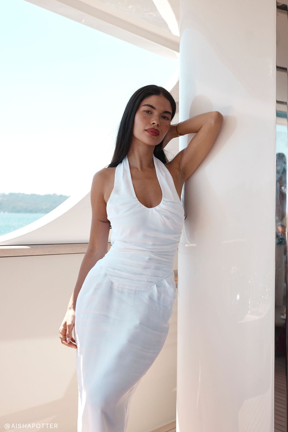 Daniela Beyaz Büzgülü Halter Yaka Midi Elbise