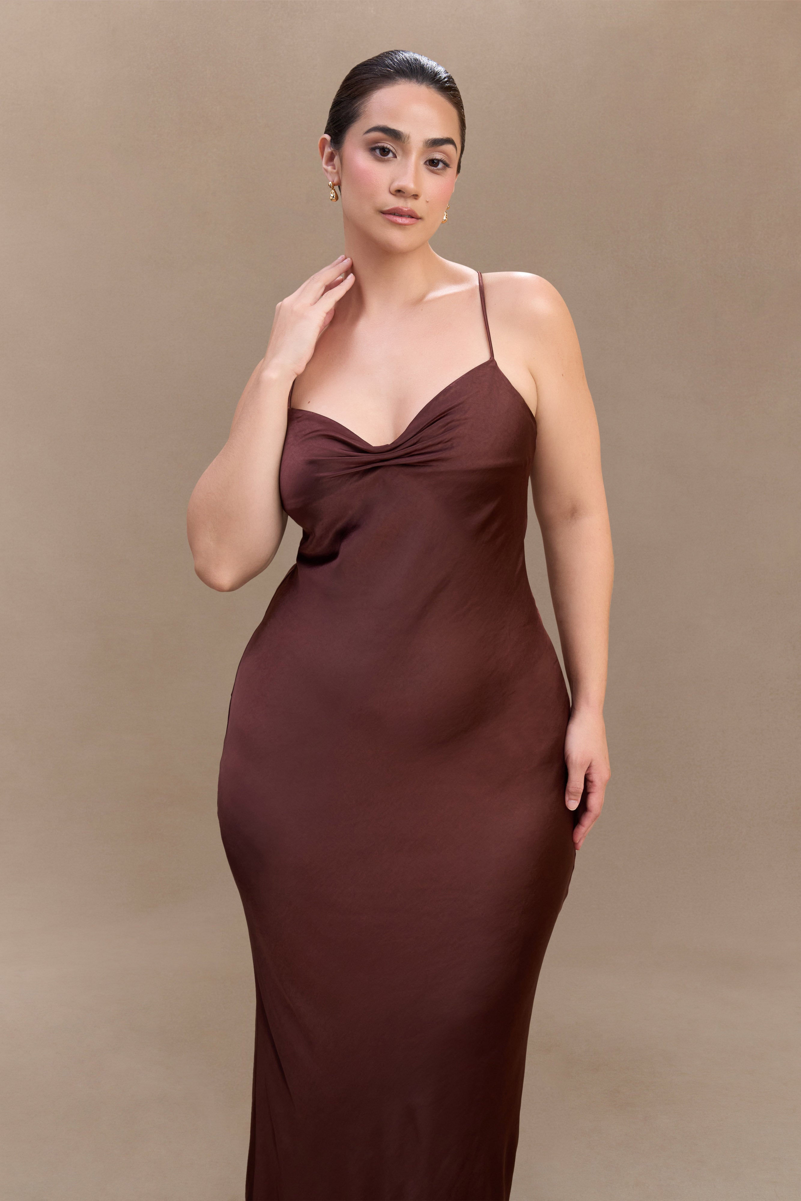 Lilly Sweetheart Saten Maxi Elbise - Bitter Çikolata