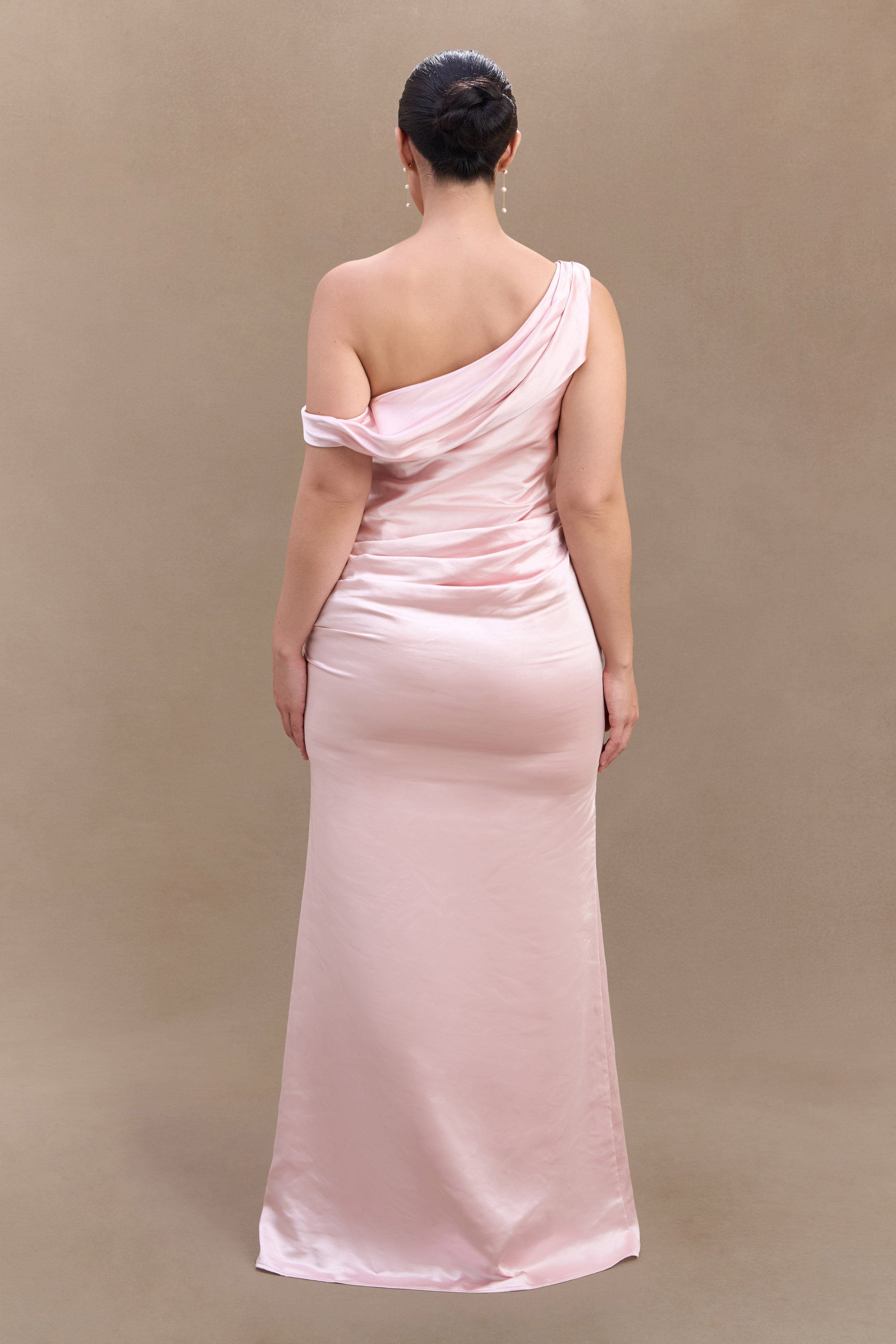 Dalia Düşük Omuzlu Saten Maxi Elbise - Soft Pembe