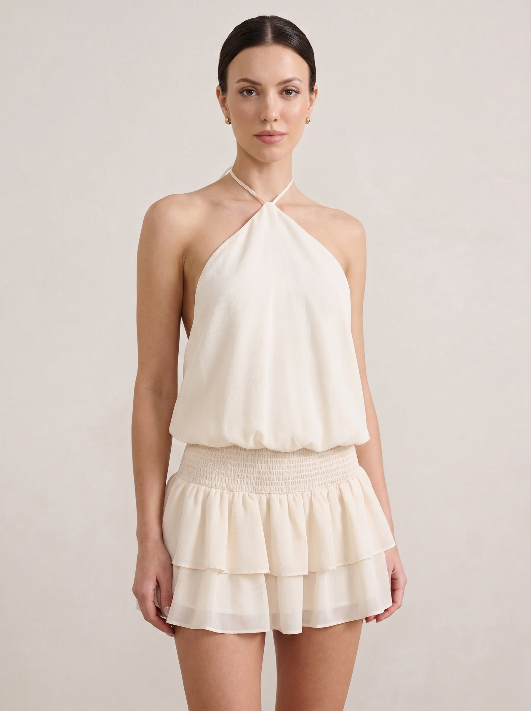 Halter Bağlamalı Açık Sırt Smocked Bel İki Katlı Volanlı Mini Şifon Elbise
