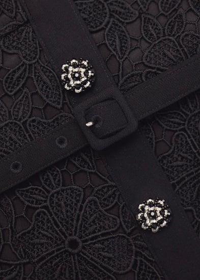 Kristal Düğmeli Siyah Dantel Midi Elbise - 6. görünüm